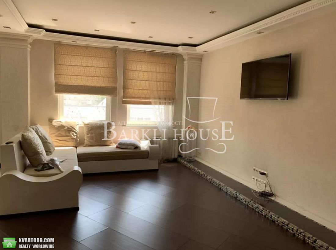 Rent out 2-room apartment. Киев,  Шота Руставели — photo 1