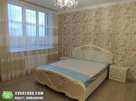 Rent out 1-room apartment. Киев,  Завальная — photo 1