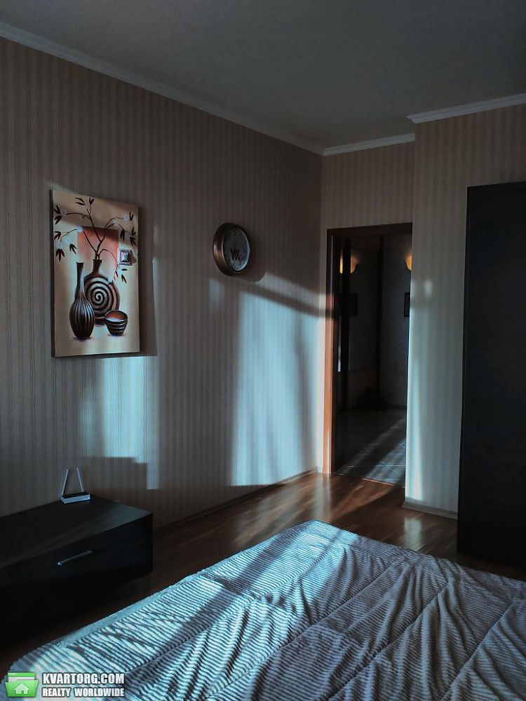 Rent out 2-room apartment. Киев,  Жилянская — photo 5