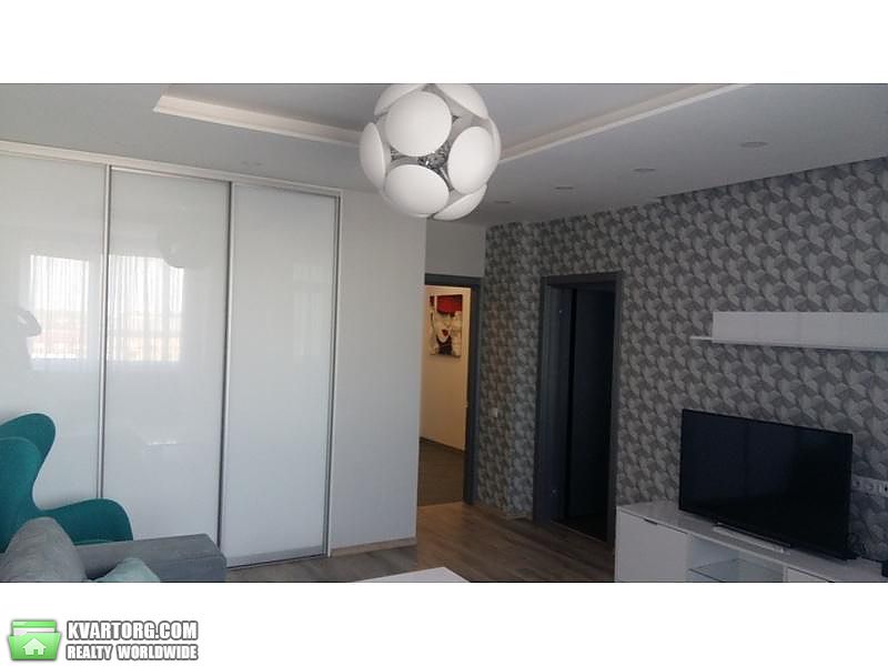 Rent out 2-room apartment. Киев,  Белорусская — photo 10