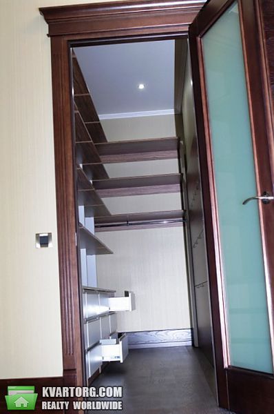 Sell 3-room apartment. Киев,  Драгомирова — photo 8