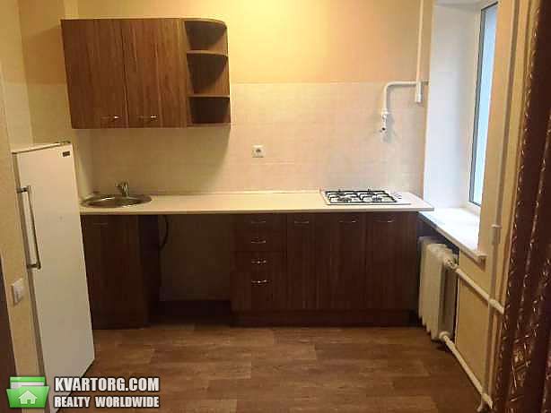 Sell 2-room apartment. Киев,  Волынская — photo 1