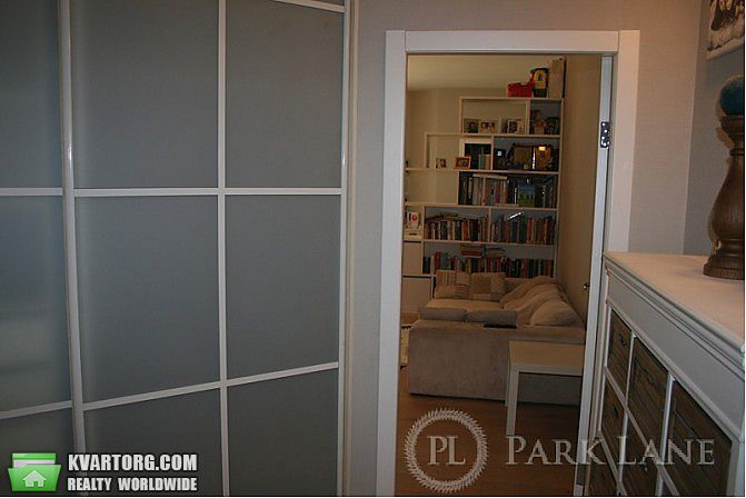 Sell 2-room apartment. Киев,  Щорса — photo 8