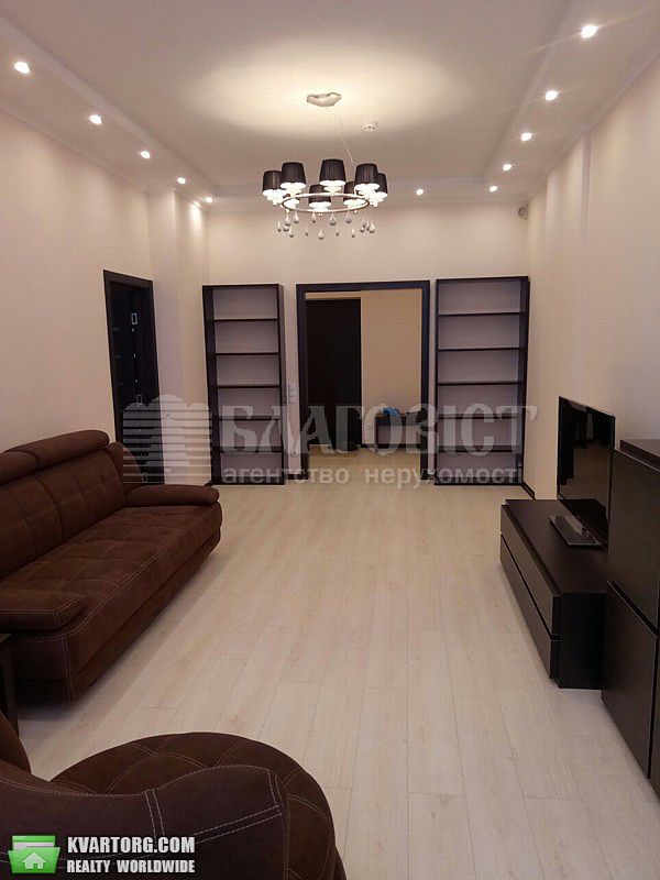 Rent out 2-room apartment. Киев,  Драгомирова — photo 4