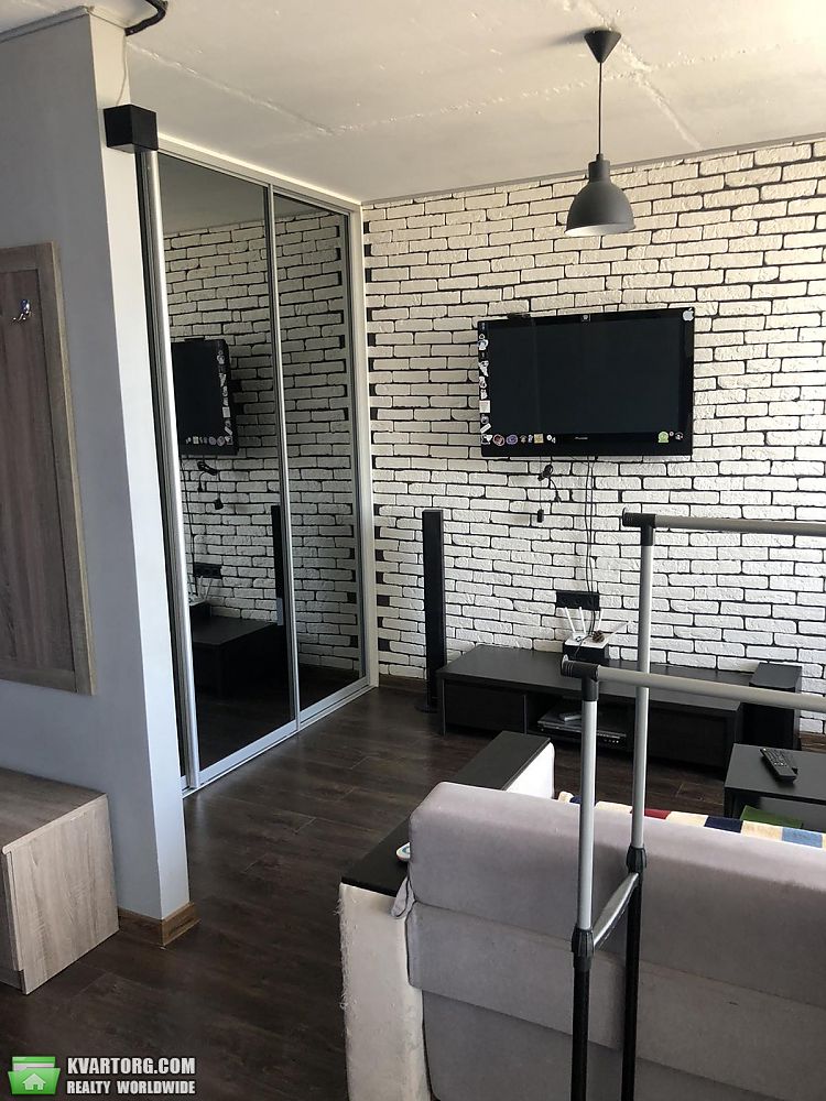 Rent out 1-room apartment. Киев, Львовская — photo 4