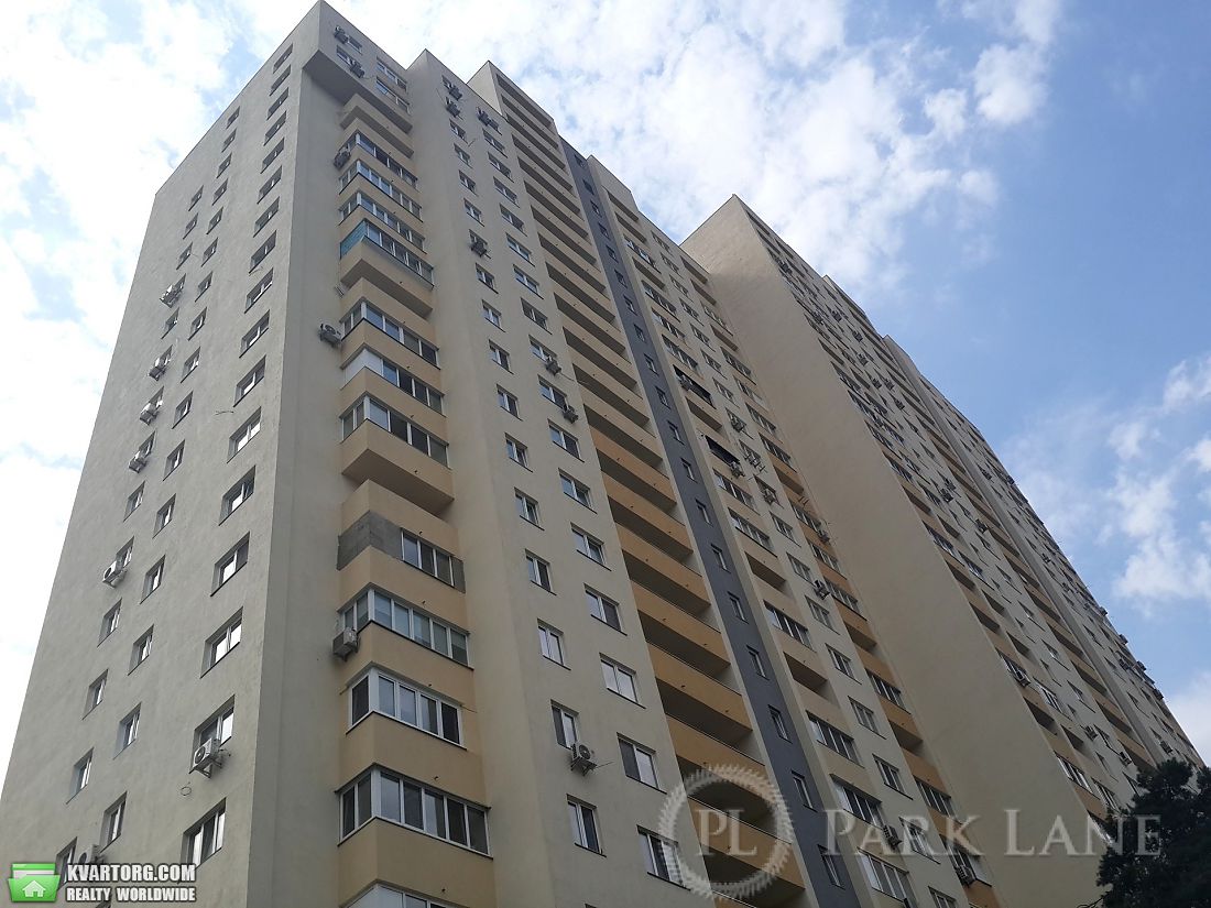 Sell 3-room apartment. Киев,  Навои пр — photo 1