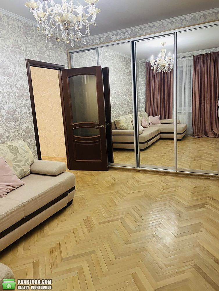 Rent out 2-room apartment. Киев,  Тропинина — photo 2