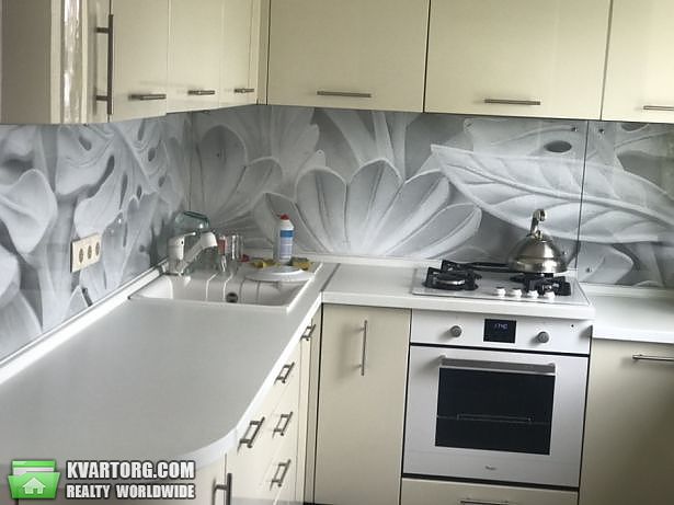 Rent out 2-room apartment. Киев, Ул. Леси Украинки — photo 9