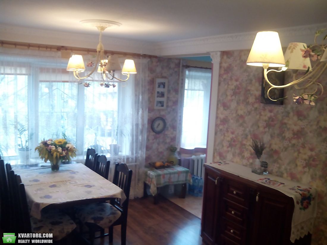 Rent out 2-room apartment. Киев,  Дарницкий бул — photo 1