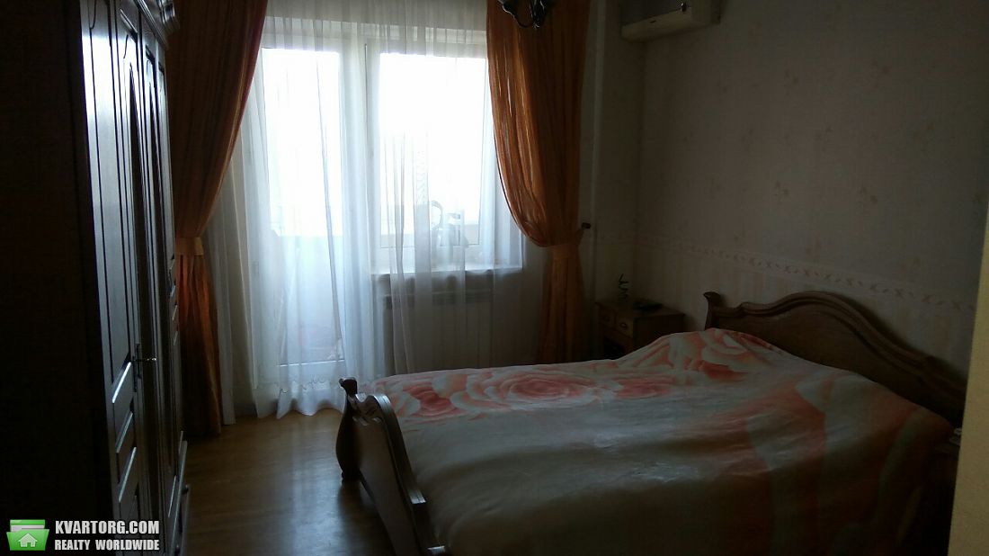 Sell 3-room apartment. Киев,  Героев Днепра — photo 3