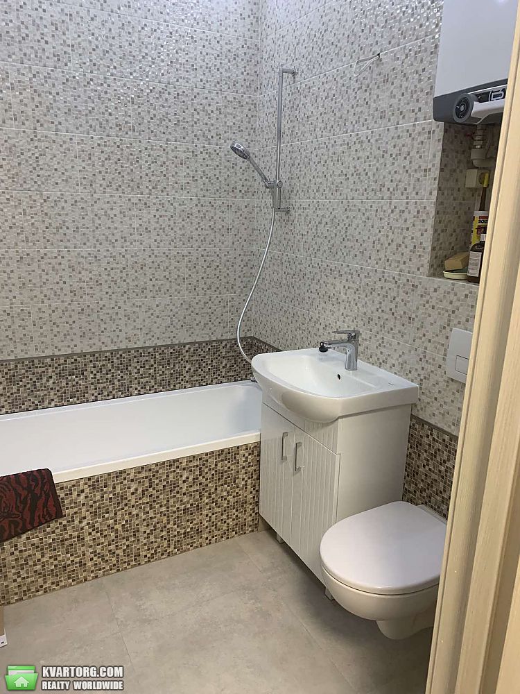 Rent out 1-room apartment. Киев,  Каховская — photo 6