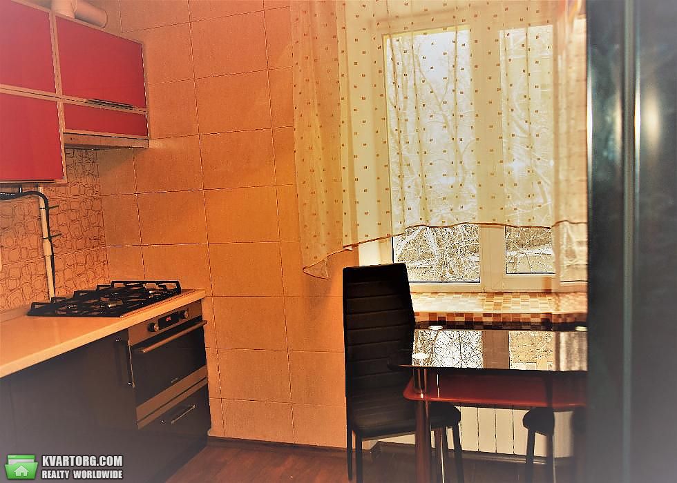 Rent out 2-room apartment. Киев,  Печерский спуск — photo 3