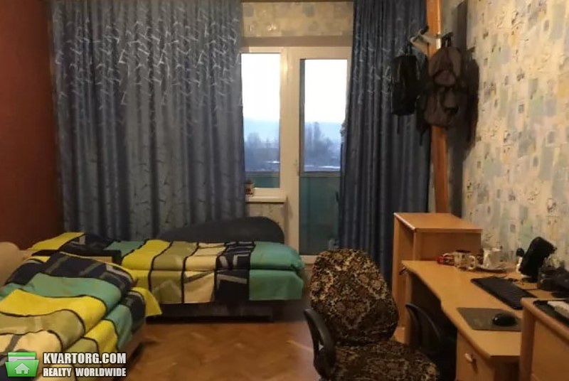 Sell 3-room apartment. Киев,  Радунская — photo 3