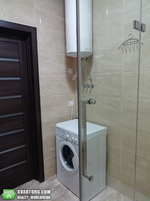 Rent out 1-room apartment. Киев, Нижнеключевая — photo 2