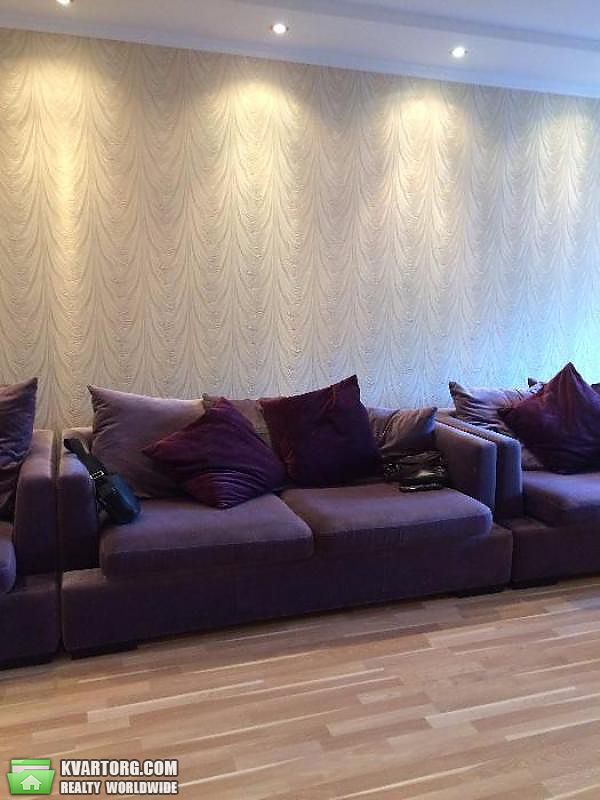 Rent out 2-room apartment. Киев,  Голосеевская — photo 4