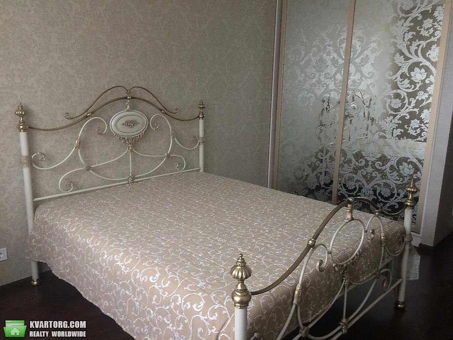 Rent out 2-room apartment. Киев, Барбюса — photo 3