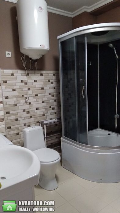Rent out 2-room apartment. Киев,  Харьковское шоссе — photo 3
