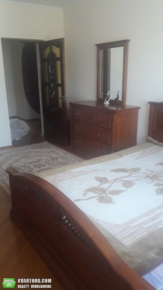 Rent out 3-room apartment. Киев, Смелянская — photo 5