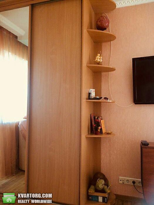 Rent out 2-room apartment. Киев,  Грекова — photo 3