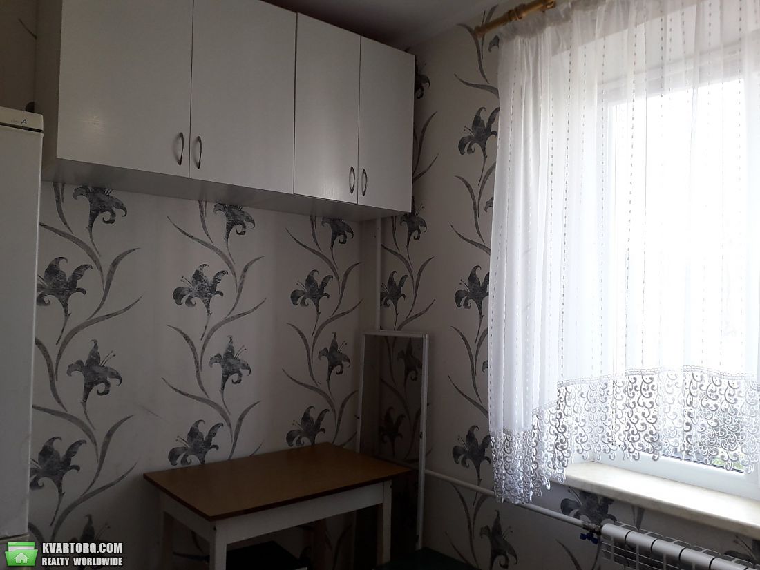 Rent out 1-room apartment. Киев,  Лисковская — photo 4