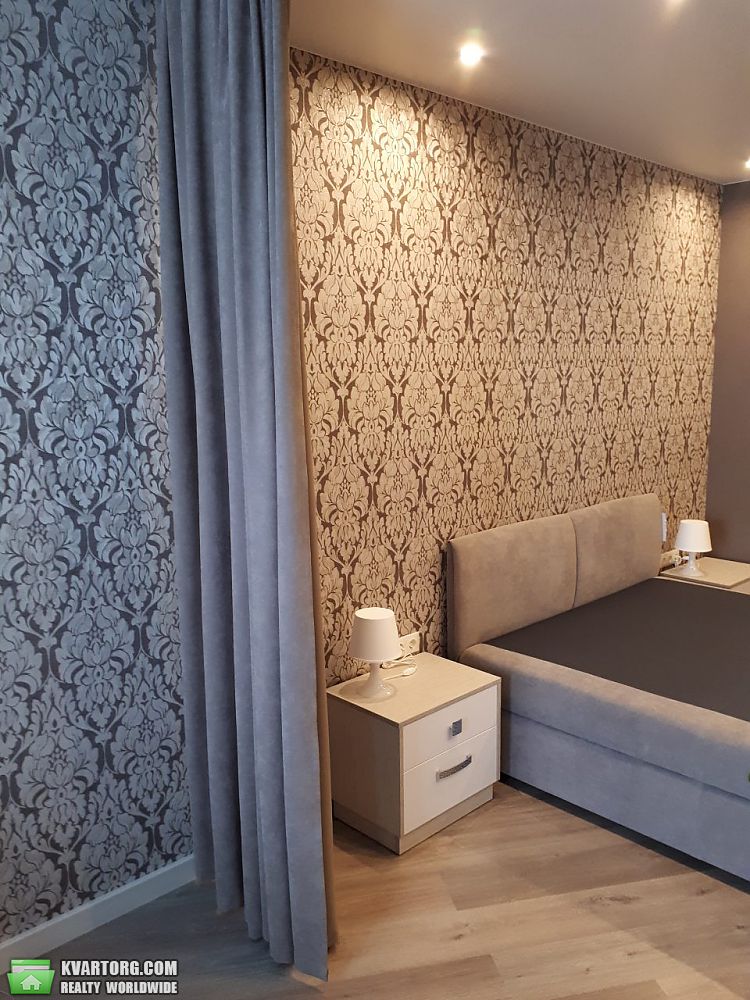Rent out 1-room apartment. Киев,  Глушкова пр — photo 1