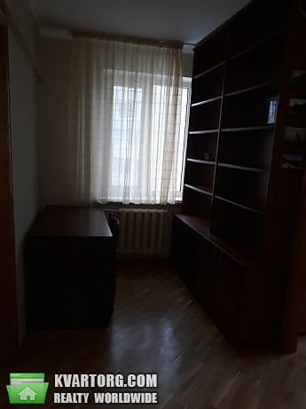 Rent out 3-room apartment. Киев,  Лятошинского — photo 3