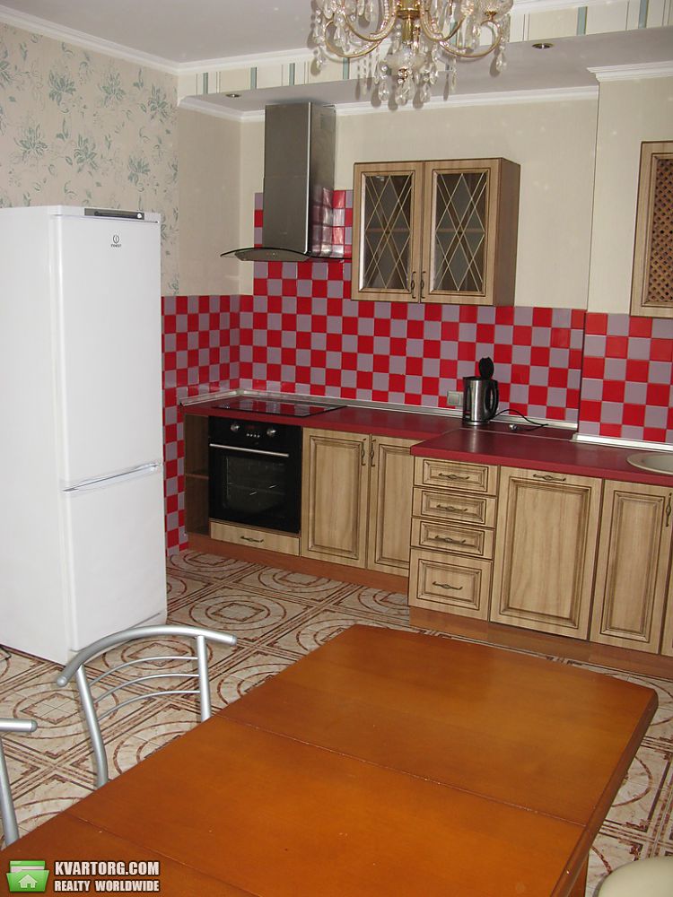 Rent out 3-room apartment. Киев,  Днепровская наб — photo 3