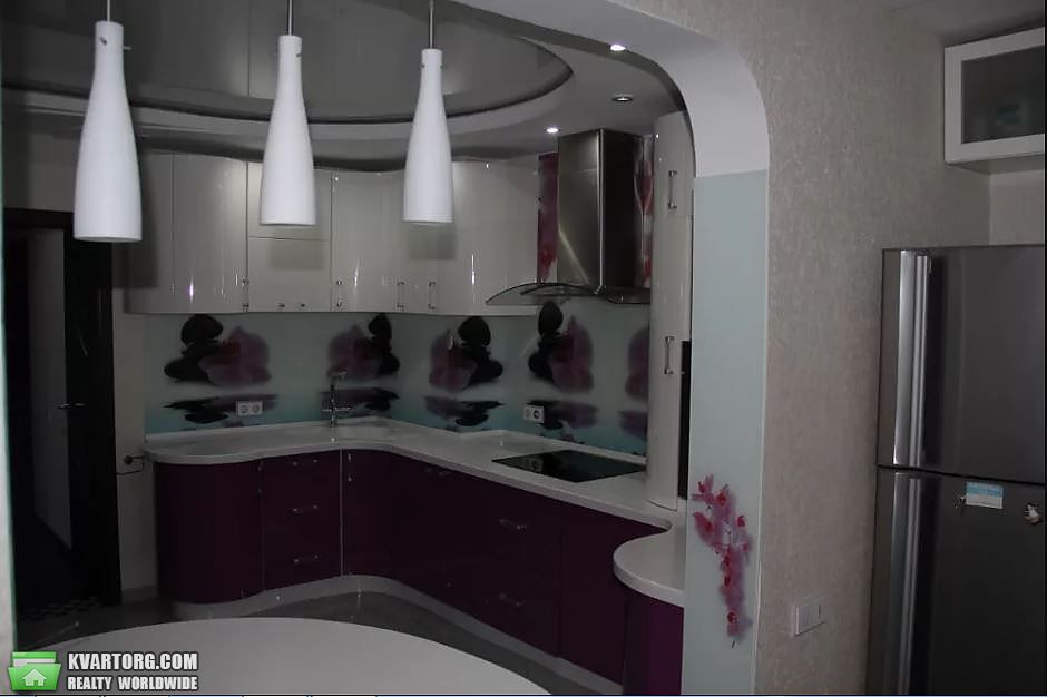 Sell 3-room apartment. Киев,  Урловская — photo 1