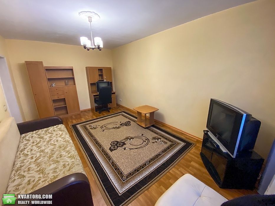 Rent out 2-room apartment. Киев,  Братиславская — photo 5
