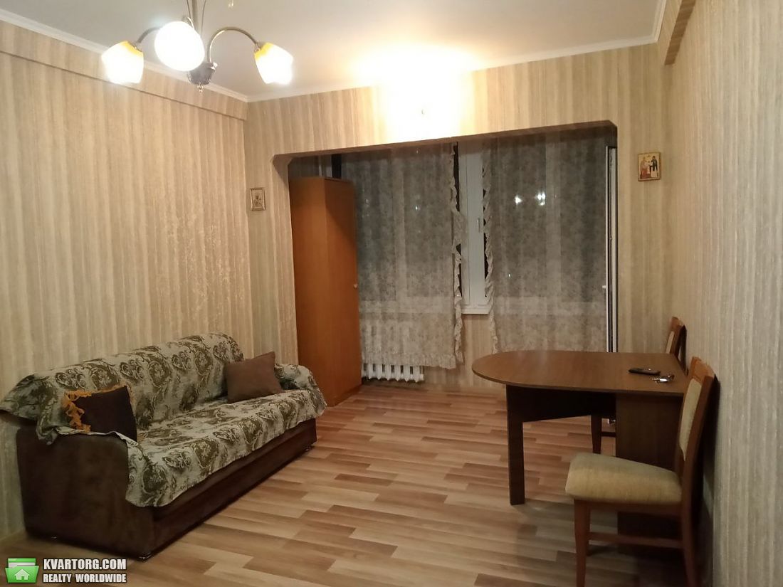 Rent out 1-room apartment. Киев,  Липковского — photo 1