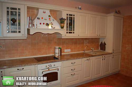 Rent out 2-room apartment. Киев,  Урловская — photo 5