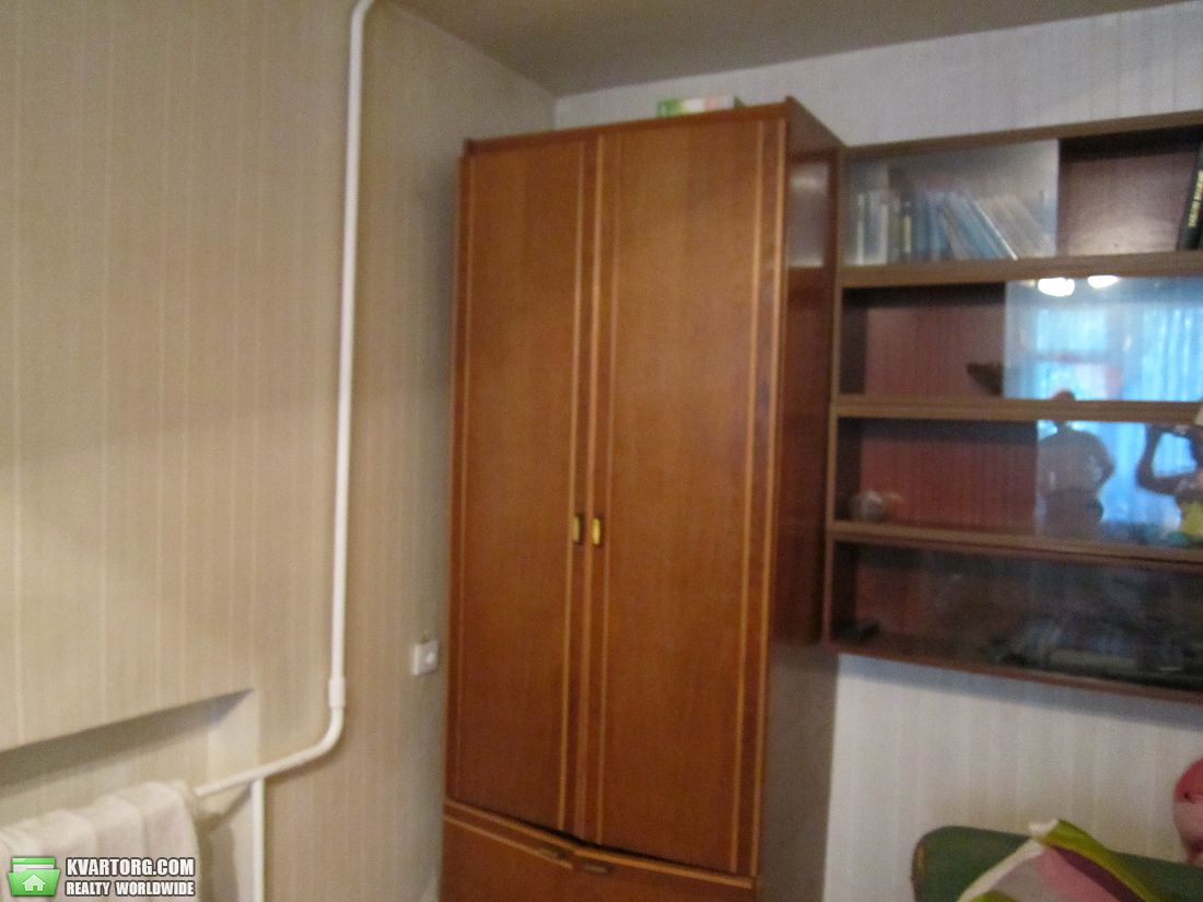 Sell 3-room apartment. Киев,  Героев Днепра — photo 1