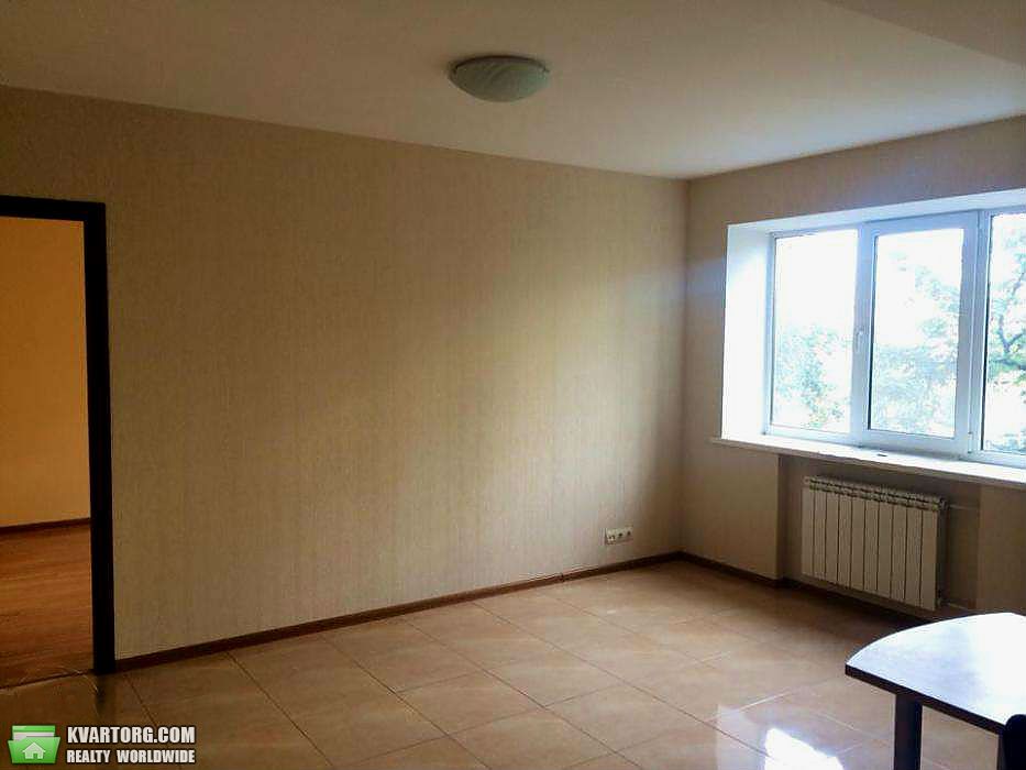 Sell 3-room apartment. Киев,  Харьковское шоссе — photo 2