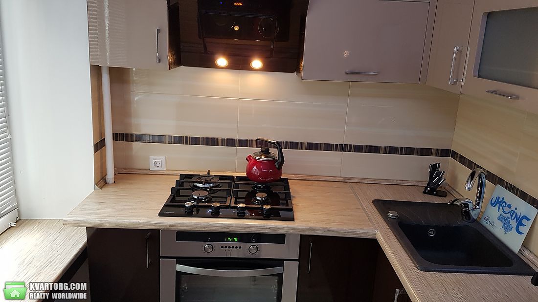 Rent out 2-room apartment. Киев,  Соломенская — photo 7