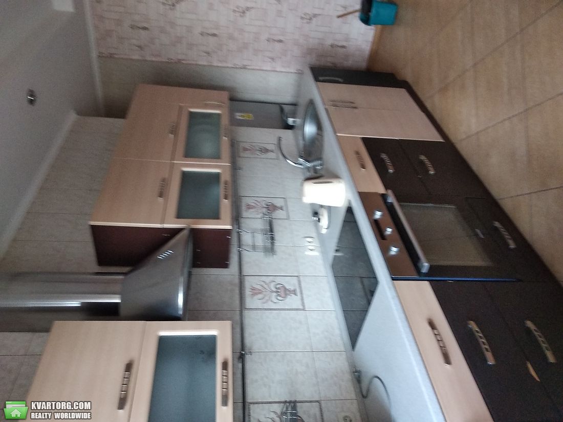 Rent out 1-room apartment. Киев, Градынская — photo 2