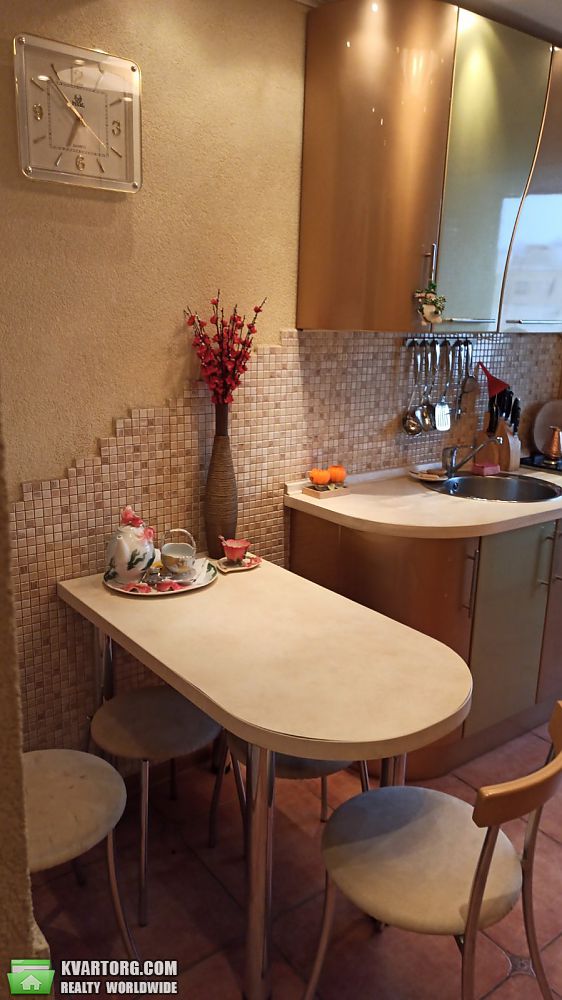 Rent out 2-room apartment. Киев, Межигорская — photo 2
