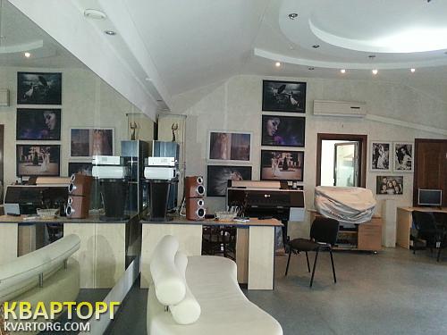 Rent out office. Киев, Межигорская — photo 1