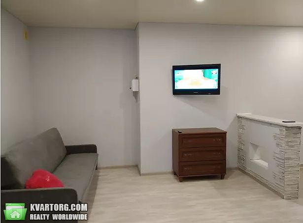 Rent out 2-room apartment. Киев,  Харьковское шоссе — photo 2
