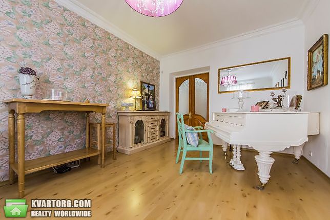 Sell 3-room apartment. Киев,  Щекавицкая — photo 1