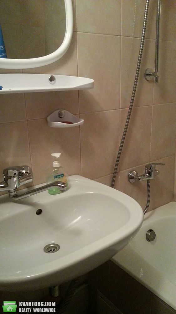Rent out 1-room apartment. Киев,  Княжий Затон — photo 7