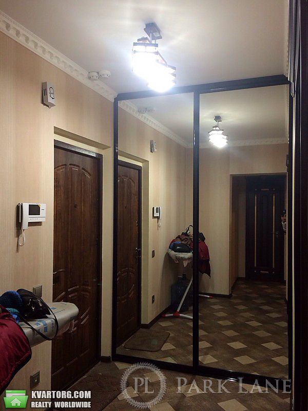 Sell 2-room apartment. Киев,  Урловская — photo 10