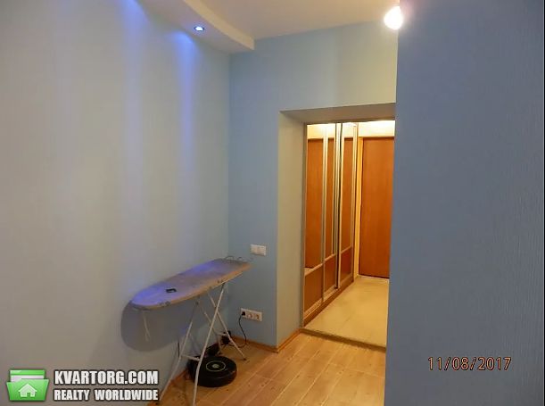 Rent out 3-room apartment. Киев,  Срибнокильская — photo 1
