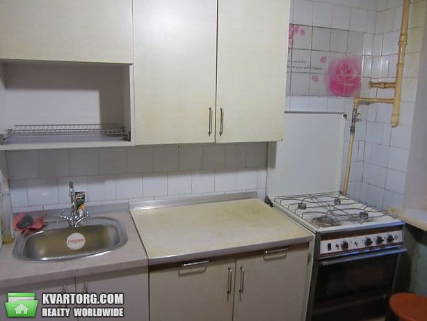 Rent out 2-room apartment. Киев,  Мира пр — photo 6