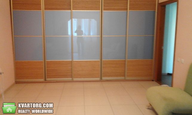 Sell 2-room apartment. Киев,  Олевская — photo 1