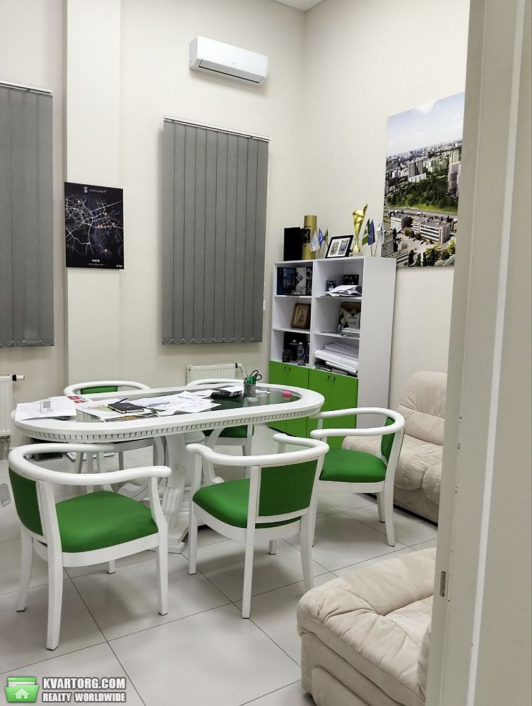 Rent out office. Киев, Миколи Бажана — photo 1
