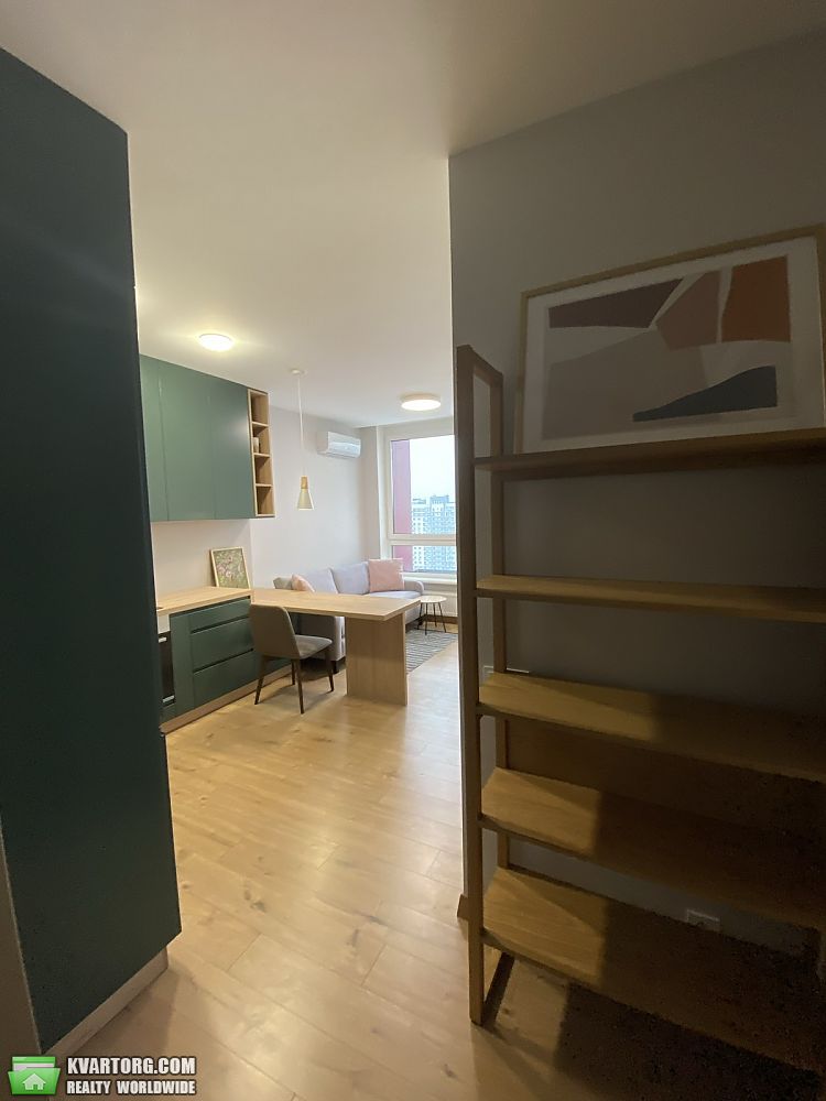 Rent out 2-room apartment. Киев,  Липковского — photo 1