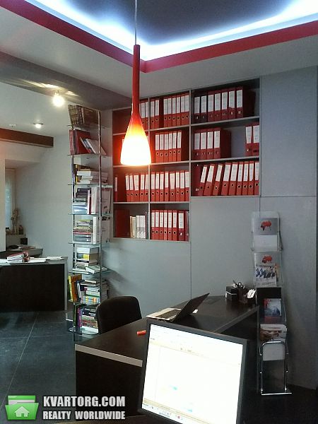 Rent out office. Киев, Воровского — photo 1