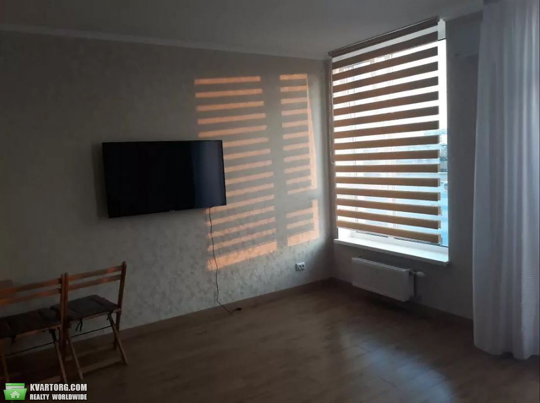 Rent out 1-room apartment. Киев,  проспект Соборности — photo 4