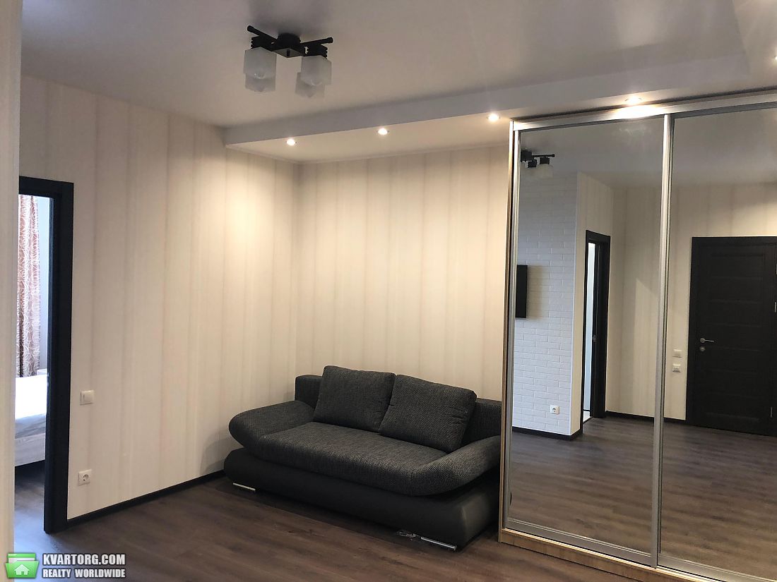 Rent out 1-room apartment. Киев,  Конева — photo 5