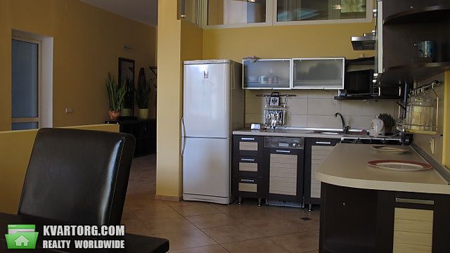Rent out 4-room apartment. Киев,  Крещатик — photo 3